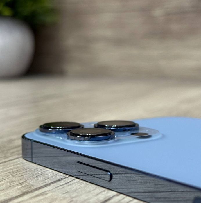 Продам iPhone 13 Pro Max 128GB Sierra Blue Б.У