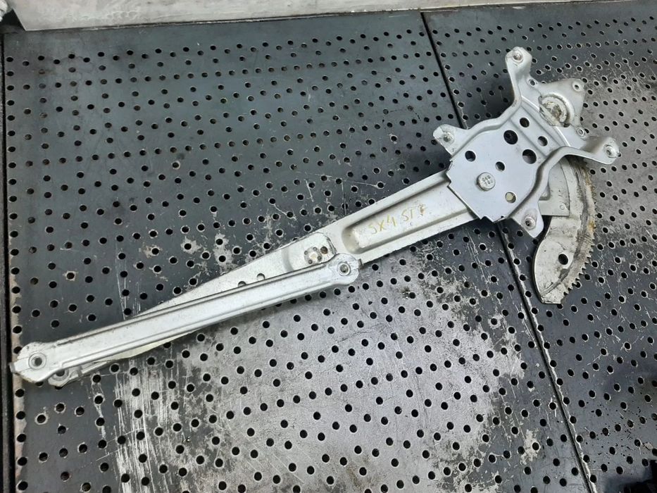 macara  usa stanga fata  fiat sedici 16  suzuki sx4