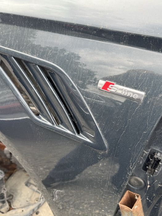 калник AUDI A6 C7 4G