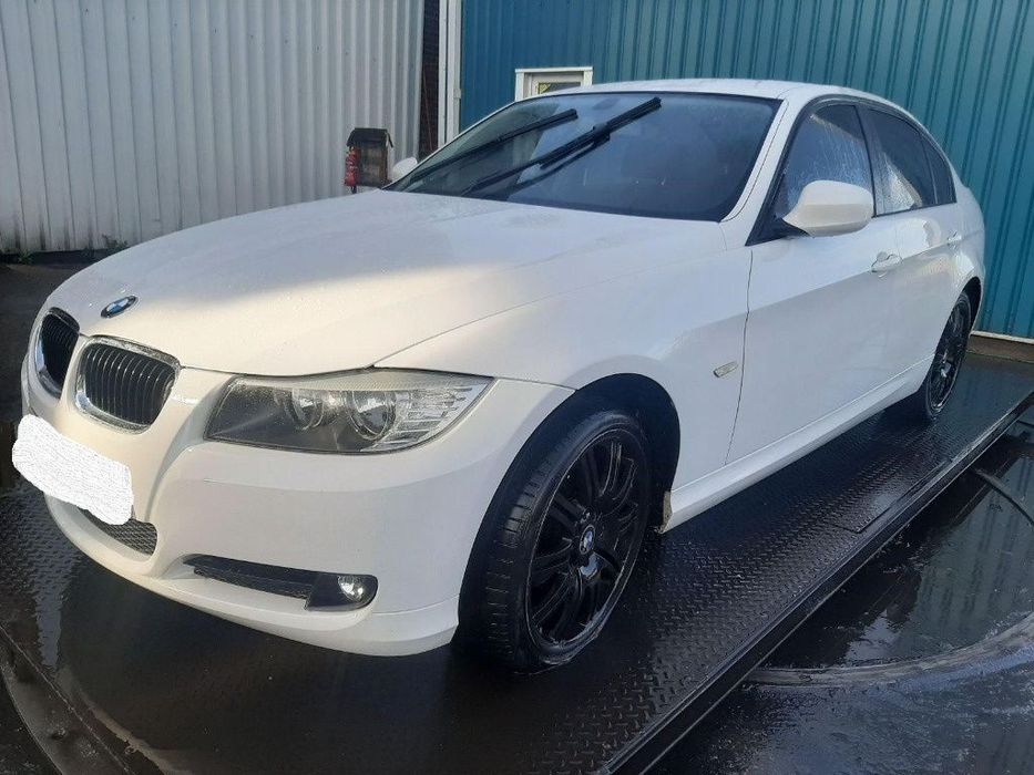 Praguri BMW E90 2009 SEDAN LCI 2.0 i