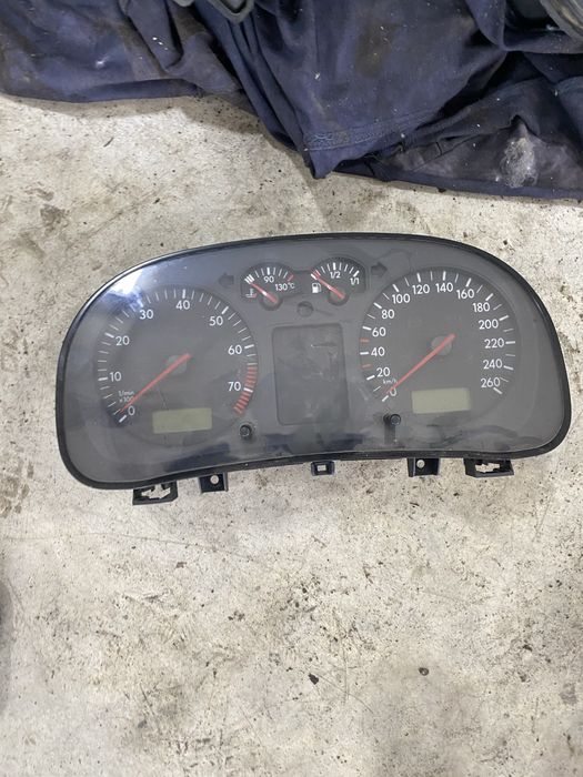 Километраж за vw Golf 4