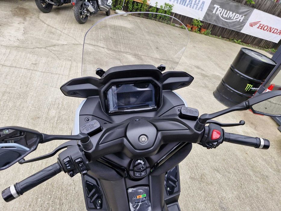 Yamaha XMax 125 TechMax nou - prin EST BIKE Campina