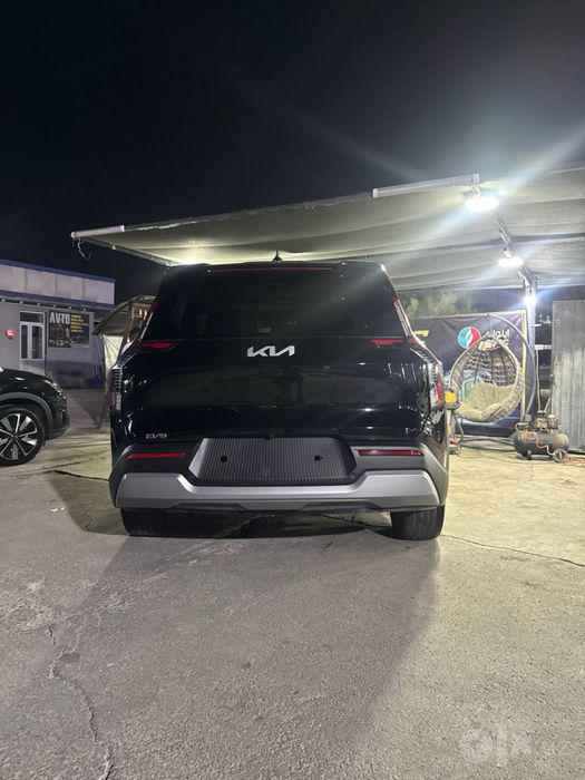 KIA EV9 2024 qora