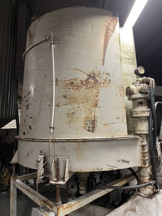 Бункер ворошитель + шнек подачи сырья