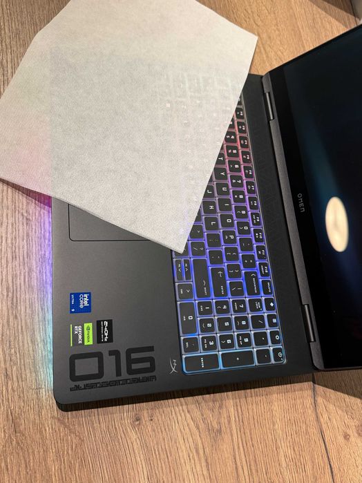 Laptop Gaming HP OMEN MAX 16 OLED 240Hz Ultra9 275HX 32GB RTX 5080 2TB