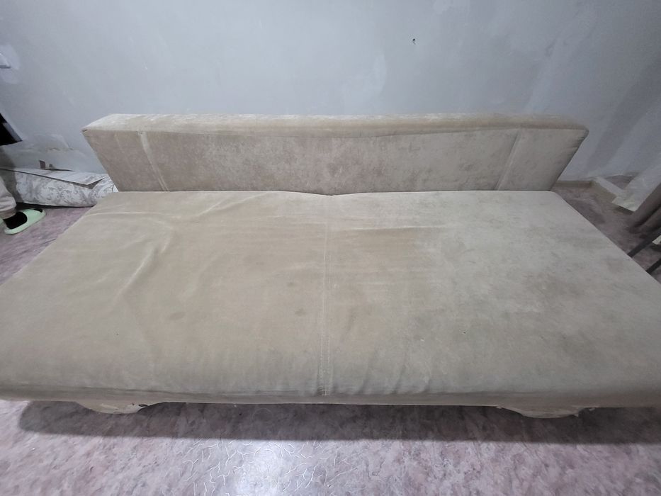 Продам б/у диван
