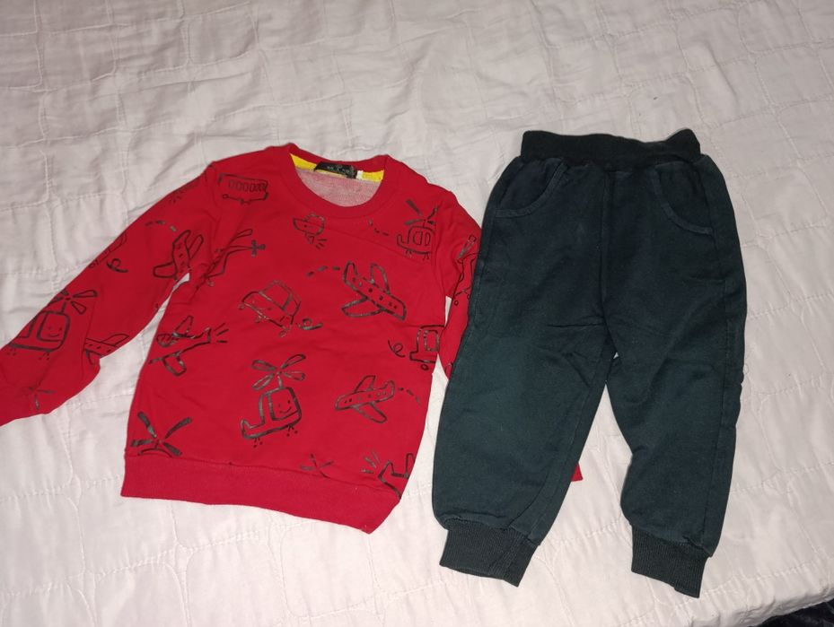 Отдам даром детские вещи