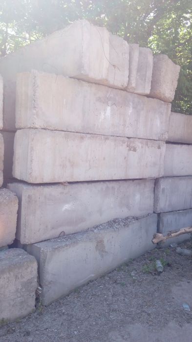 Блок ФБС - 4, в отличном состоянии.