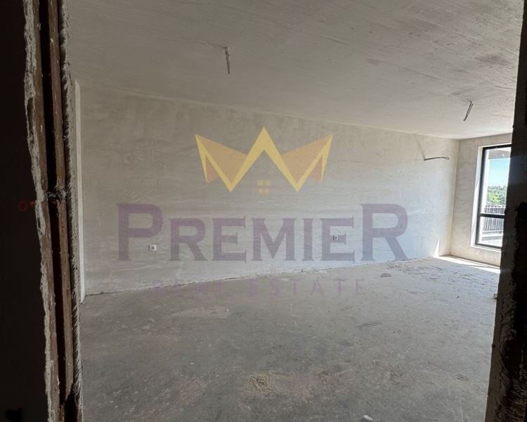 Продава се Тристаен апартамент в Пловдив, Кършияка - 107 кв.м за 1448 €/кв.м - Снимка #1