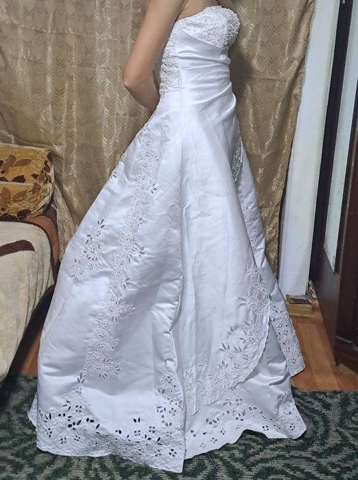 Продам свадебное платье