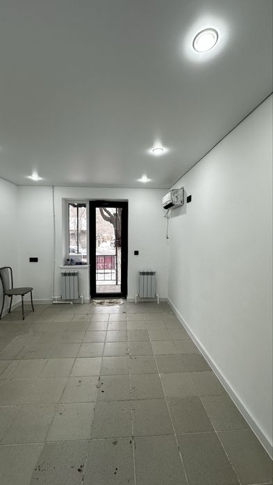 Коммерческое помещение 65кв *