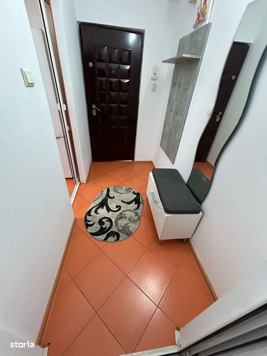De inchiriat apartament cu 2 camere, zona Roman Voda,mobilat si utilat