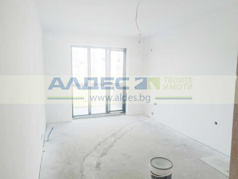 Чисто нов тристаен ап. в Красно Село!