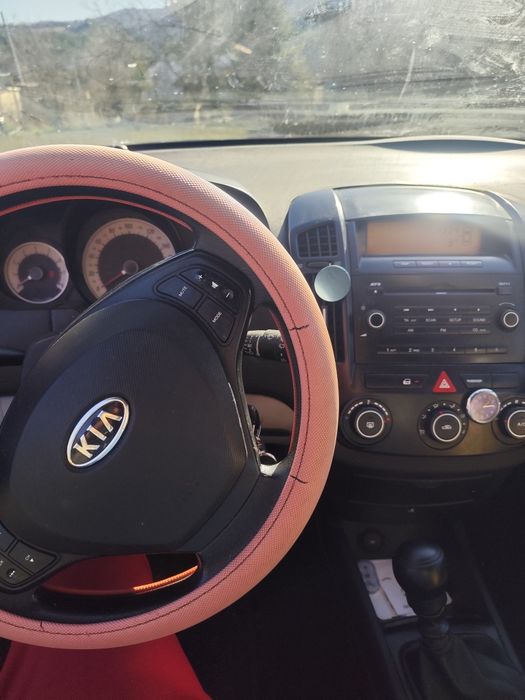 Продавам Киа  ceed