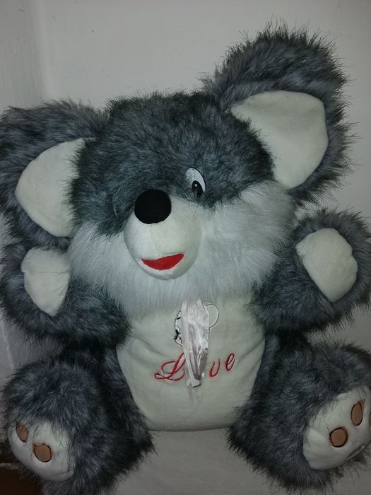 Продаются мягкие игрушки. В отличном состоянии.