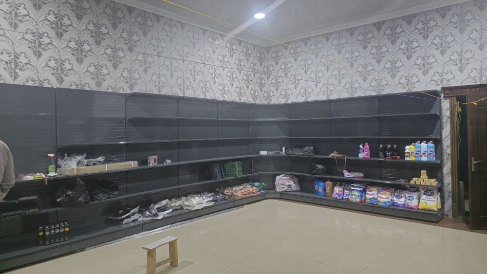 Россия стеллажлари сотилади.