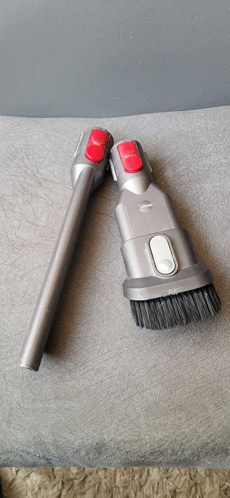 DYSON Accesori 60 lei ca noi