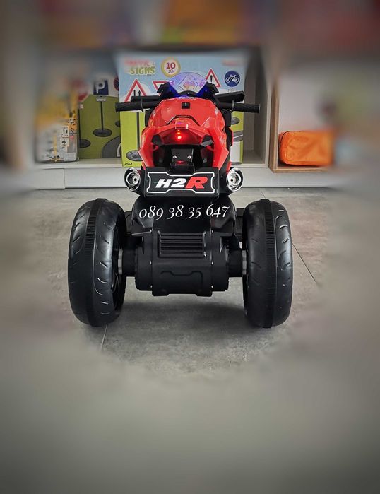 НОВО!Акумулаторен мотор с 3 гуми Ninja RED с 12V батерия,LED светлини