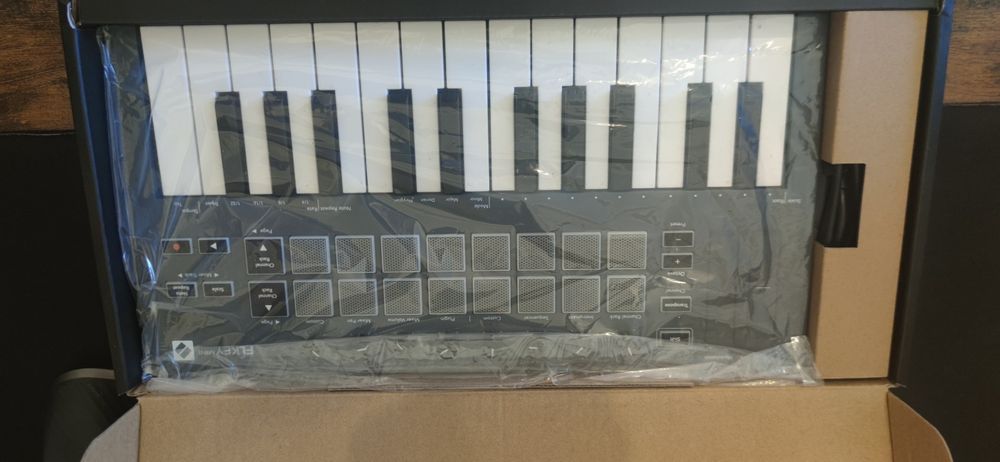Controller midi Novation FLKEY mini