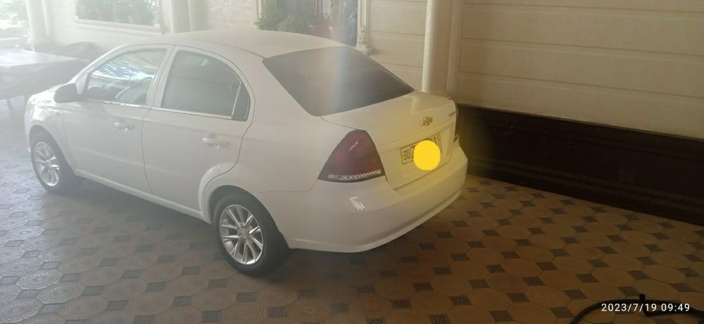 Нехсия 3 18-19 йил механика пробег 96000  пет но багаж да