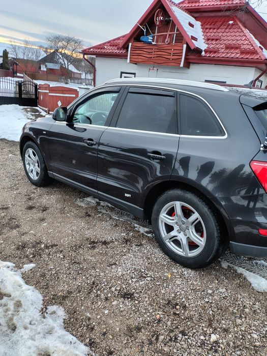 Vând Audi Q5 2.0 TDI