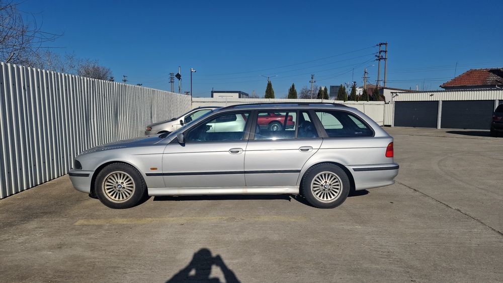 BMW seria 5  E39 528i individual