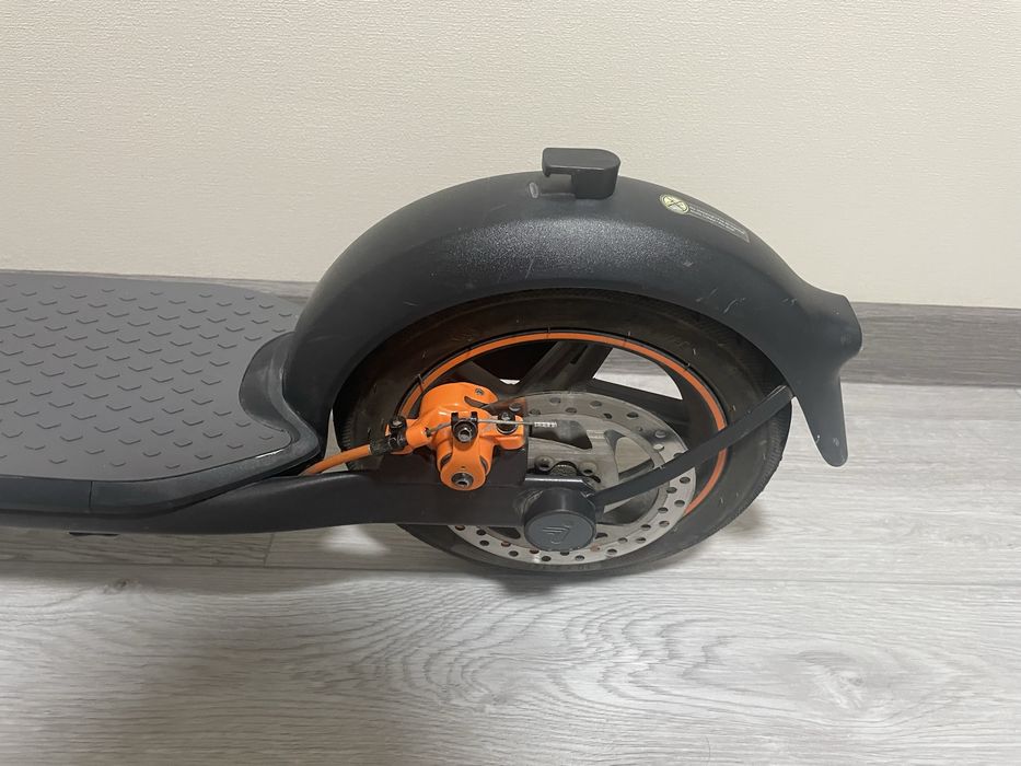 Самокат Ninebot Kickscooter F40