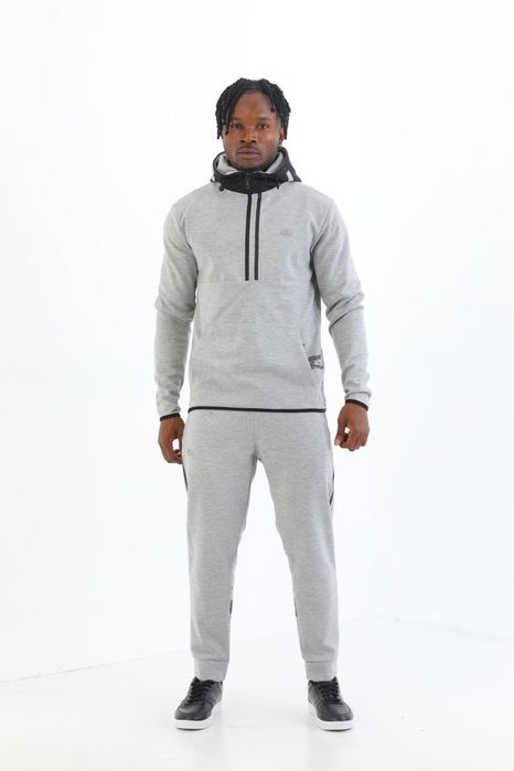 Спортивные костюмы Lacoste