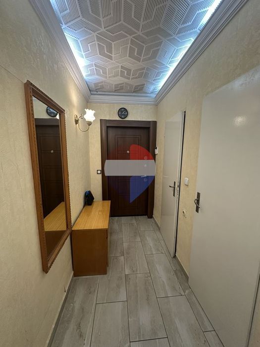 Тристаен апартамент под наем, Лятно кино Тракия В.В 4667
