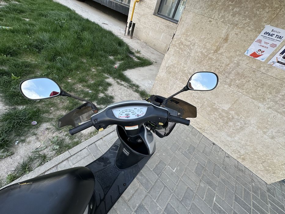 Продам мопед Хонда дио аф 35