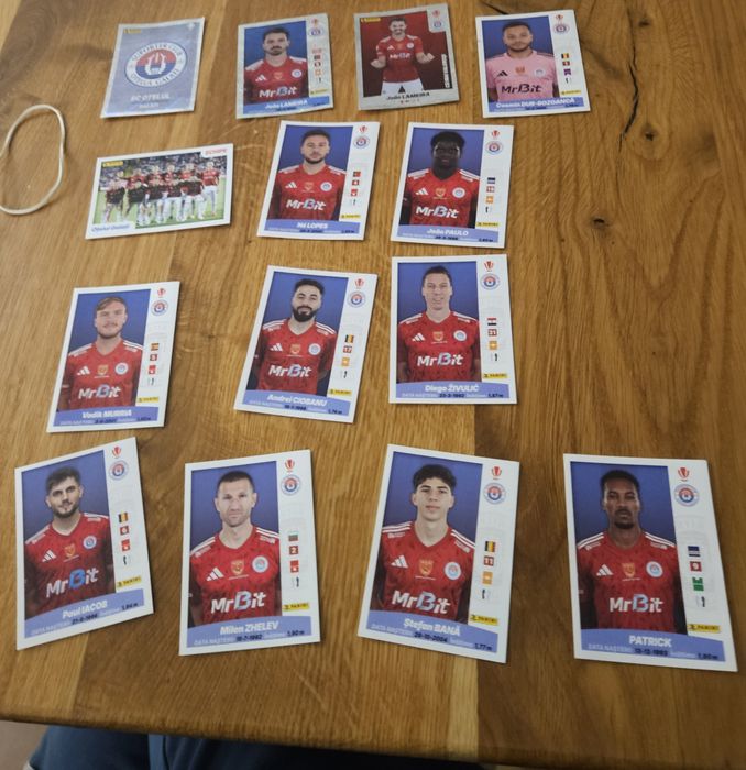 Vând cartonașe fotbaliști – Colecția Superliga 2026