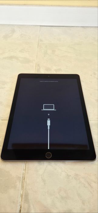 Продавам iPad Air 2 (2014) за части