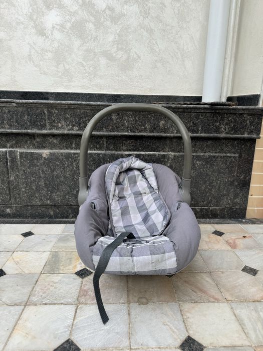 Детское автокресло срочно