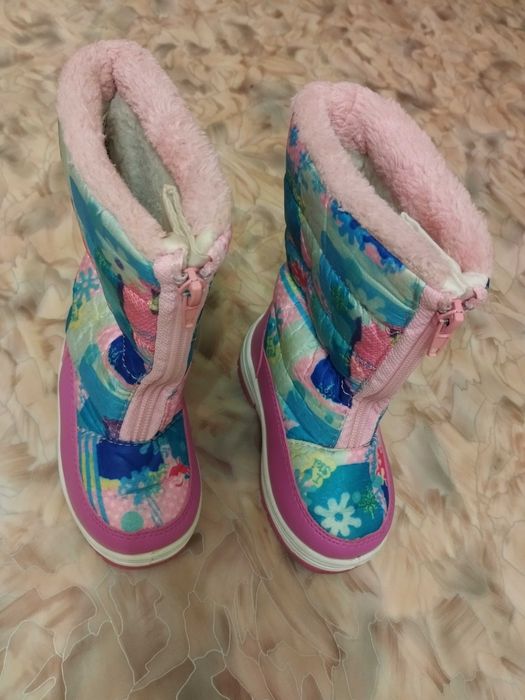 Зимние сапожки для девочки