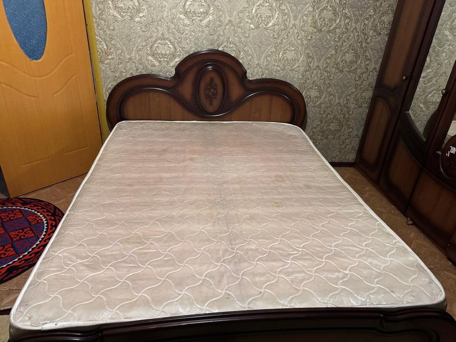 Продам шифонер+кровать