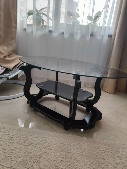 Masuta cafea cu sticla în stare buna