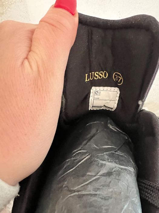 ДАМСКИ МАРАТОНКИ CRUYFF.Обувките са много запазени.
Обувани са 1път.