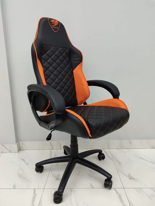 Офисное геймерское компьютерное игровое кресло Cougar