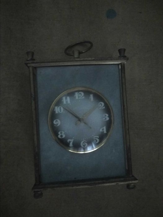 продам настольные часы молния СССР