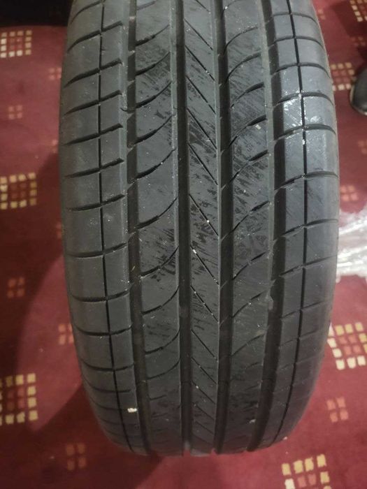 продам шины трекер 2