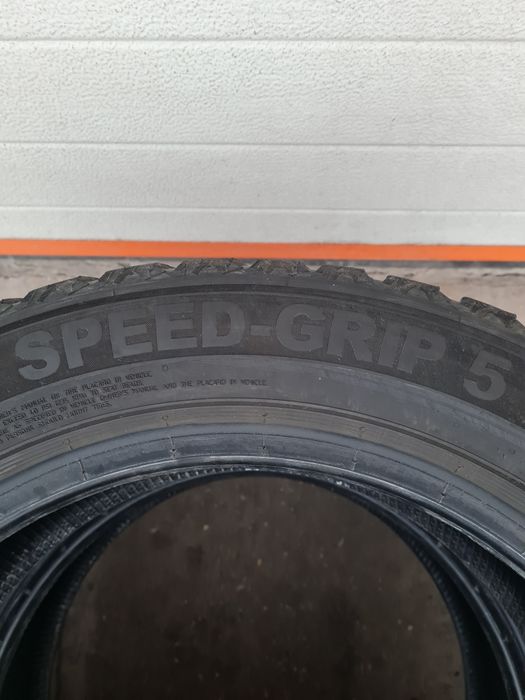 Зимни гуми 2 броя SEMPERIT SpeedGrip5 195 55 R16 дот 2924