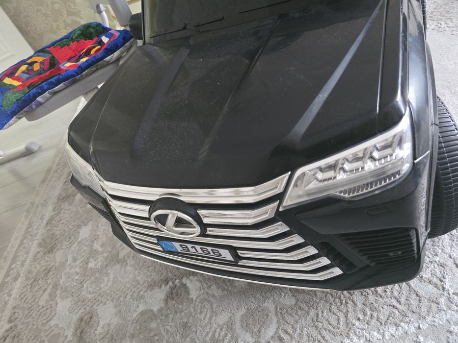 Продам детский автомобиль