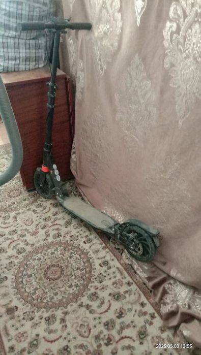 Срочно продам самокат  в отличном состоянии