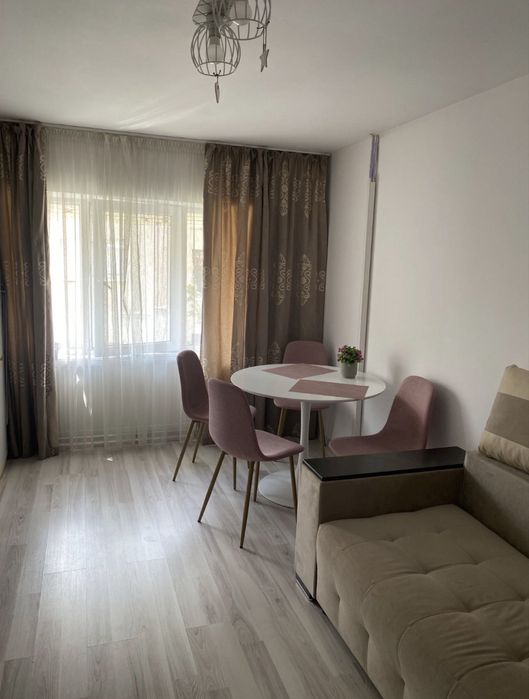 Inchiriez garsoniera  zona buna