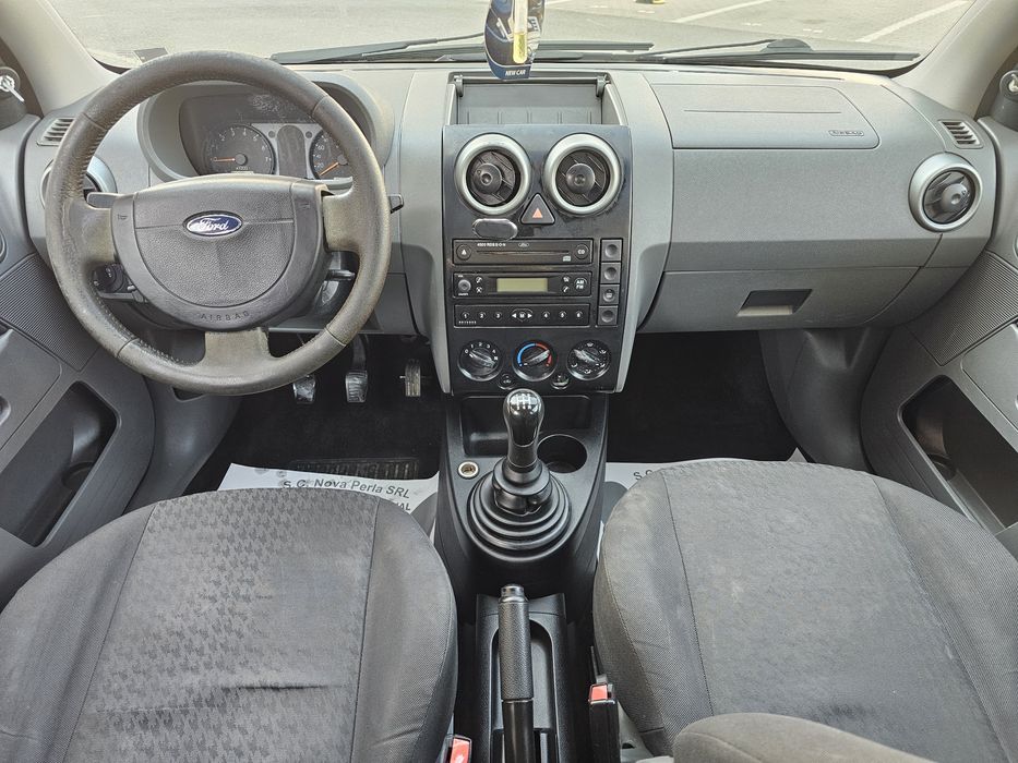 Ford Fusion 1.4 benzina An 2003