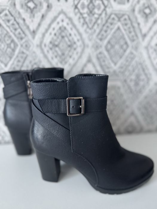 Ботинки женские 39 размер