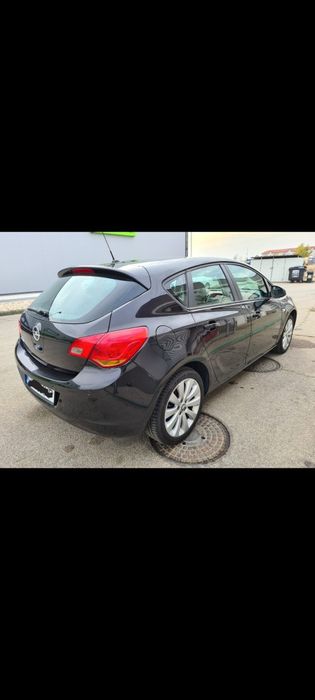Opel Astra J 2010, 1.6 benzina E5