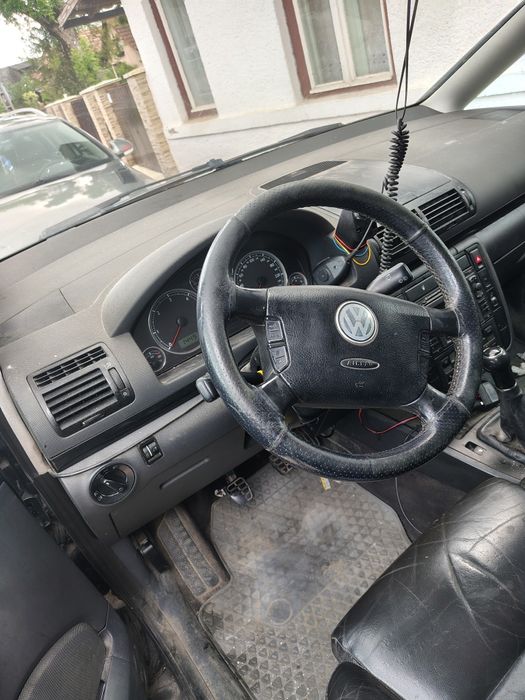 Vând Volkswagen Sharan interior din piele