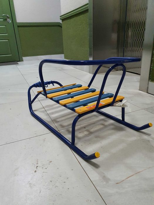 продам санки, почти новые