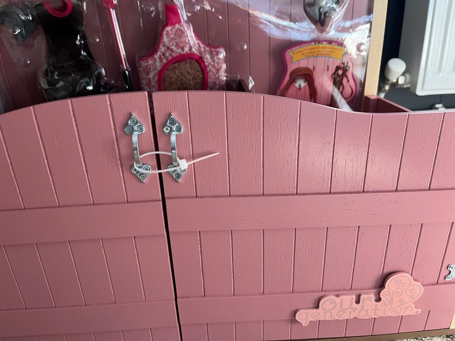 Детска конюшня дървена